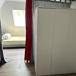 Jasmin B Hostal